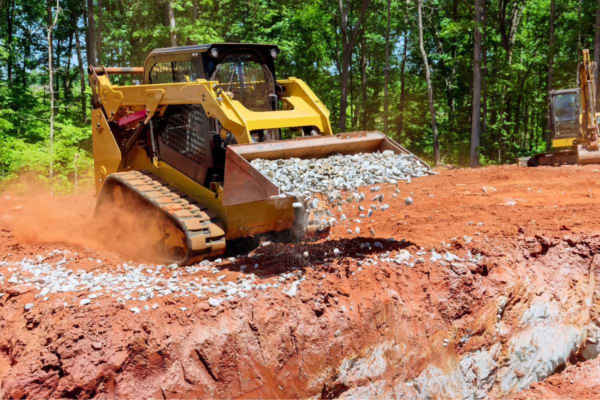 alquiler-de-maquinaria-liviana-y-pesada-alquilerderetroexcavadora-alquilerdeexcavadora-alquilerdeminicargador-alquilerdevolquete