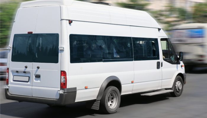 alquiler-de-maquinaria-liviana-y-pesada-alquilerdecamionetas-alquilerdeautos-alquilerdeminibus-alquilerdevan (10)